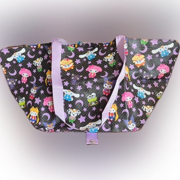 Sailor Moon Handbags - TATTEDMUMCREATIONS
Bebeh Bag Sanrio x
Sailormoon Crossover